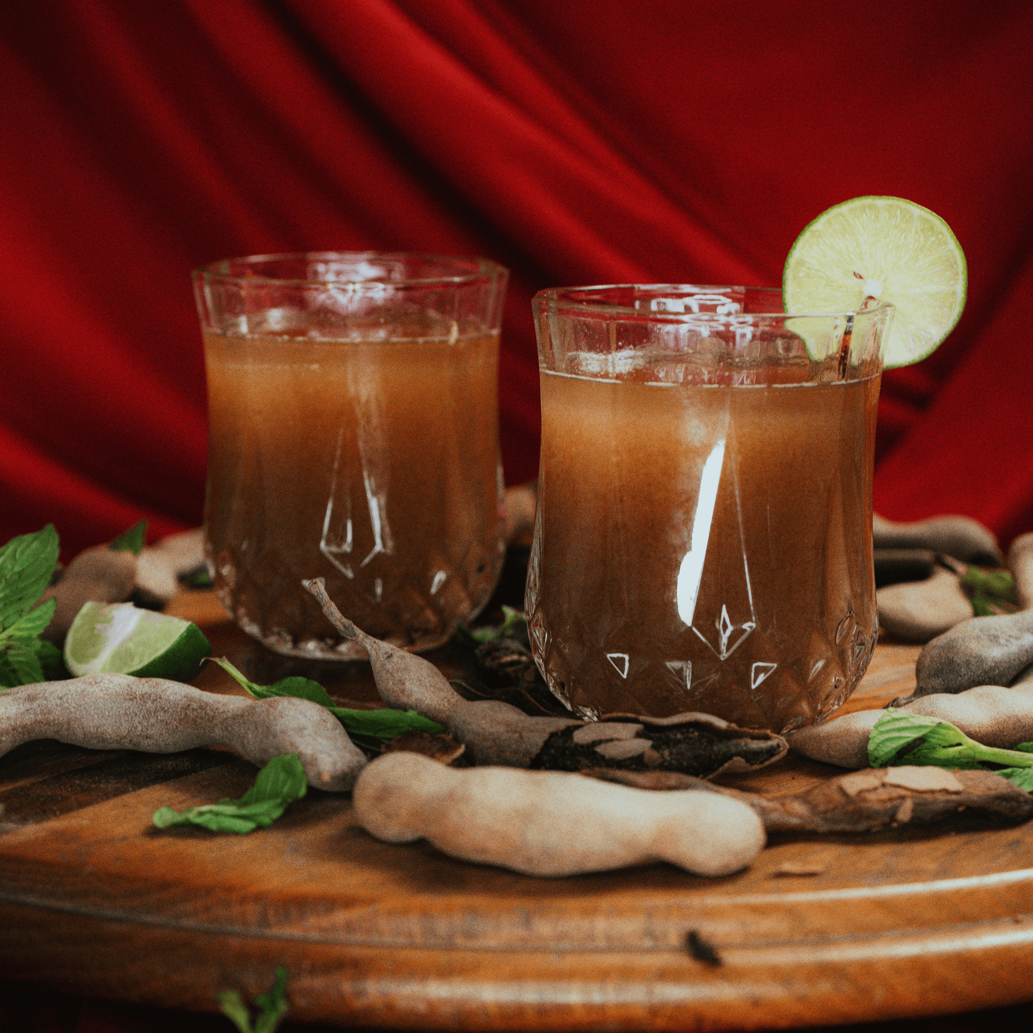 Tamarind / Tamarindo.